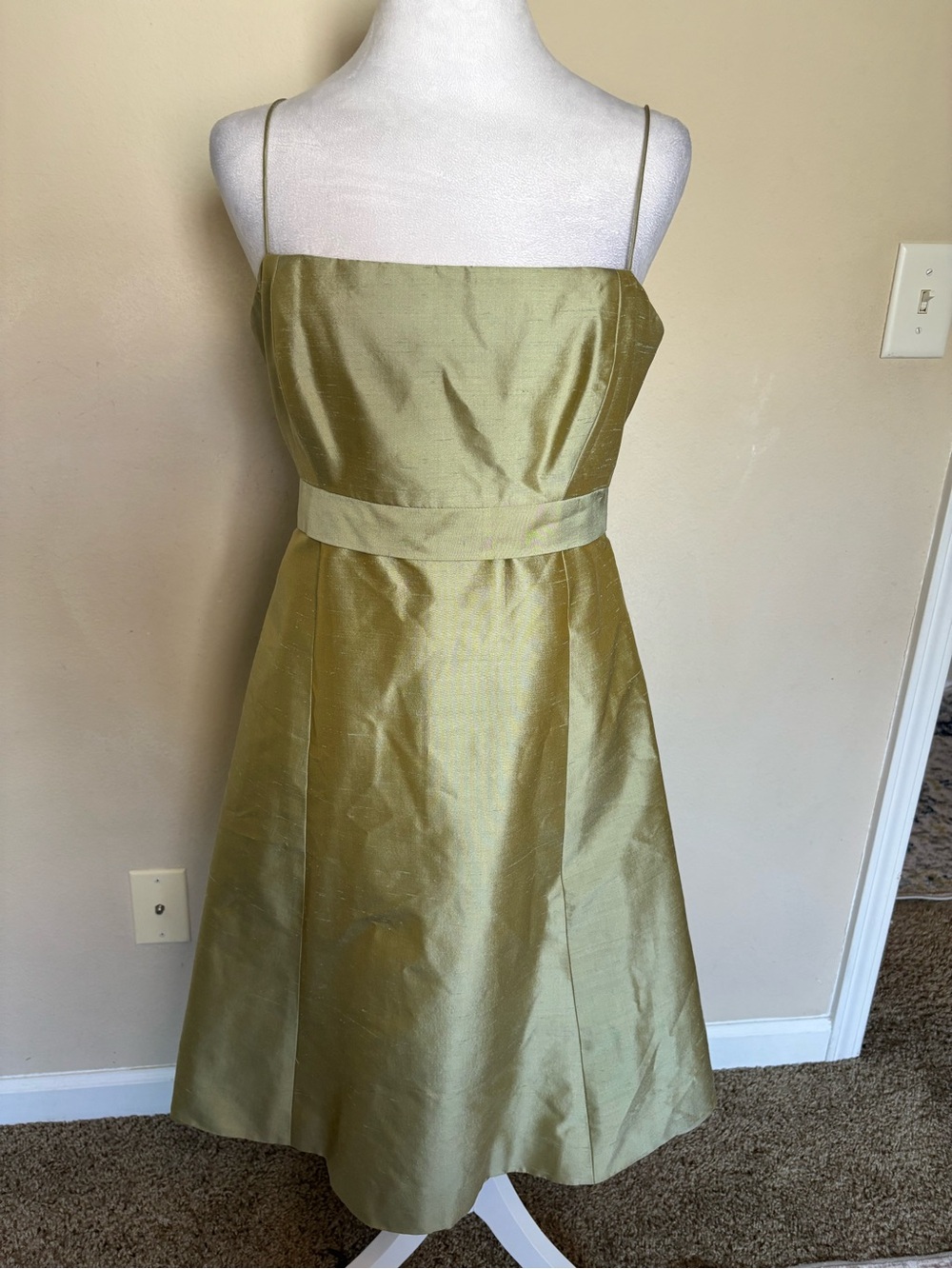 Jenny Yoo Green Solid Silk Satin A-Line Dress 14 Straight Neck Spaghetti Knee